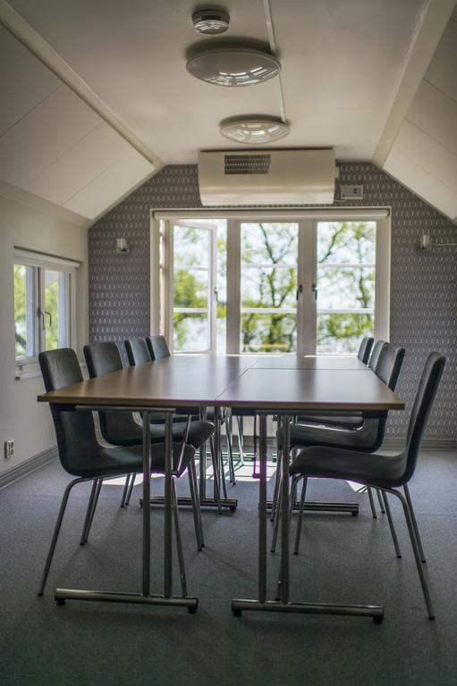 Hotell Sjoevillan Upplands-Väsby Eksteriør bilde