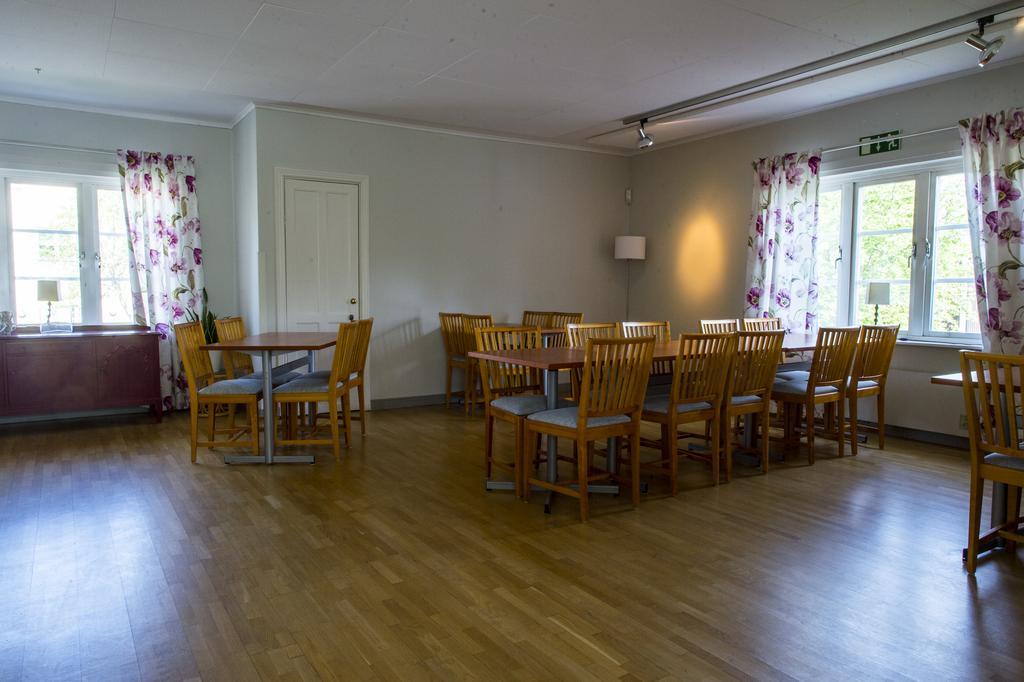 Hotell Sjoevillan Upplands-Väsby Eksteriør bilde